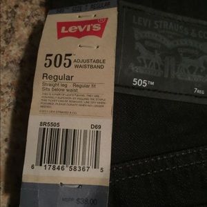 Boys New Levi’s size 7 regular